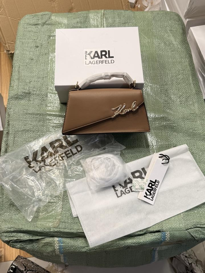 Karl lagerfeld ksignature slim crossbody bag(BS)