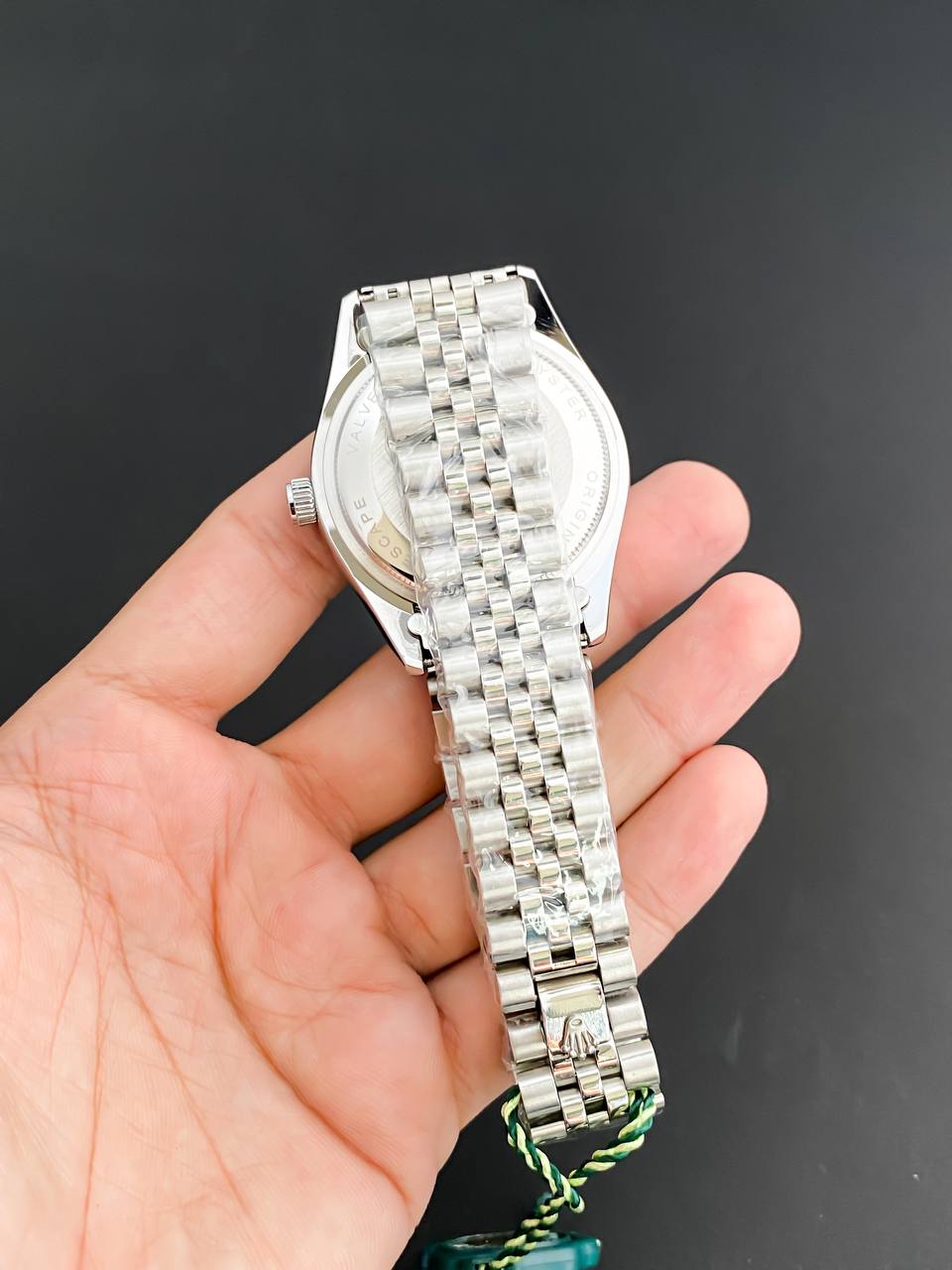 Silver Black Celebrity Edition watch RW0321