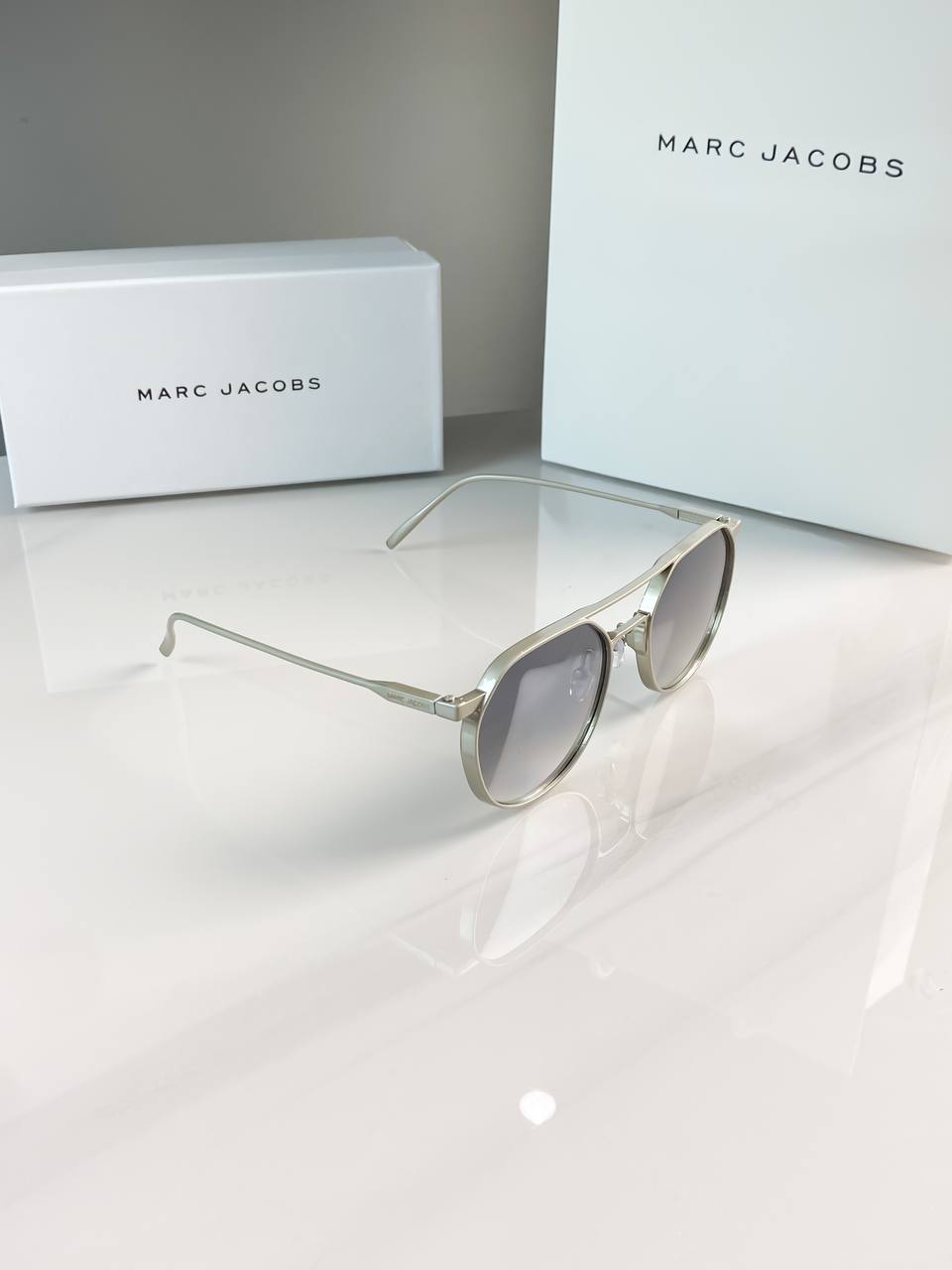 Marc Jacobs sunglasses with original kit