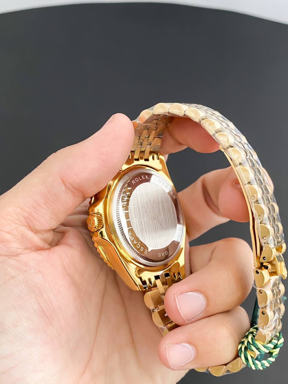 Gold Black Celebrity Edition watch RW0321