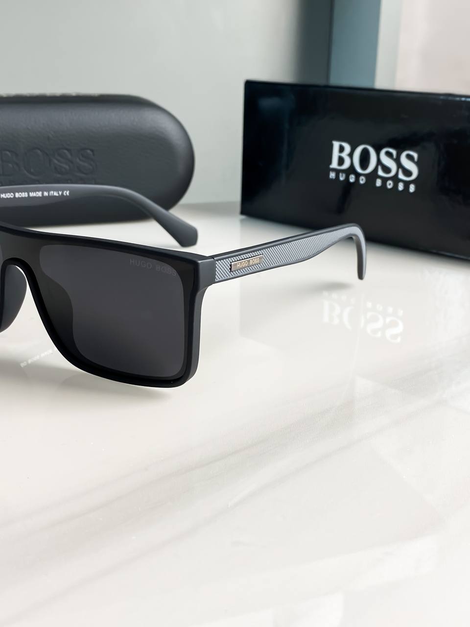 Hugo Boss Grey Black With Original kit