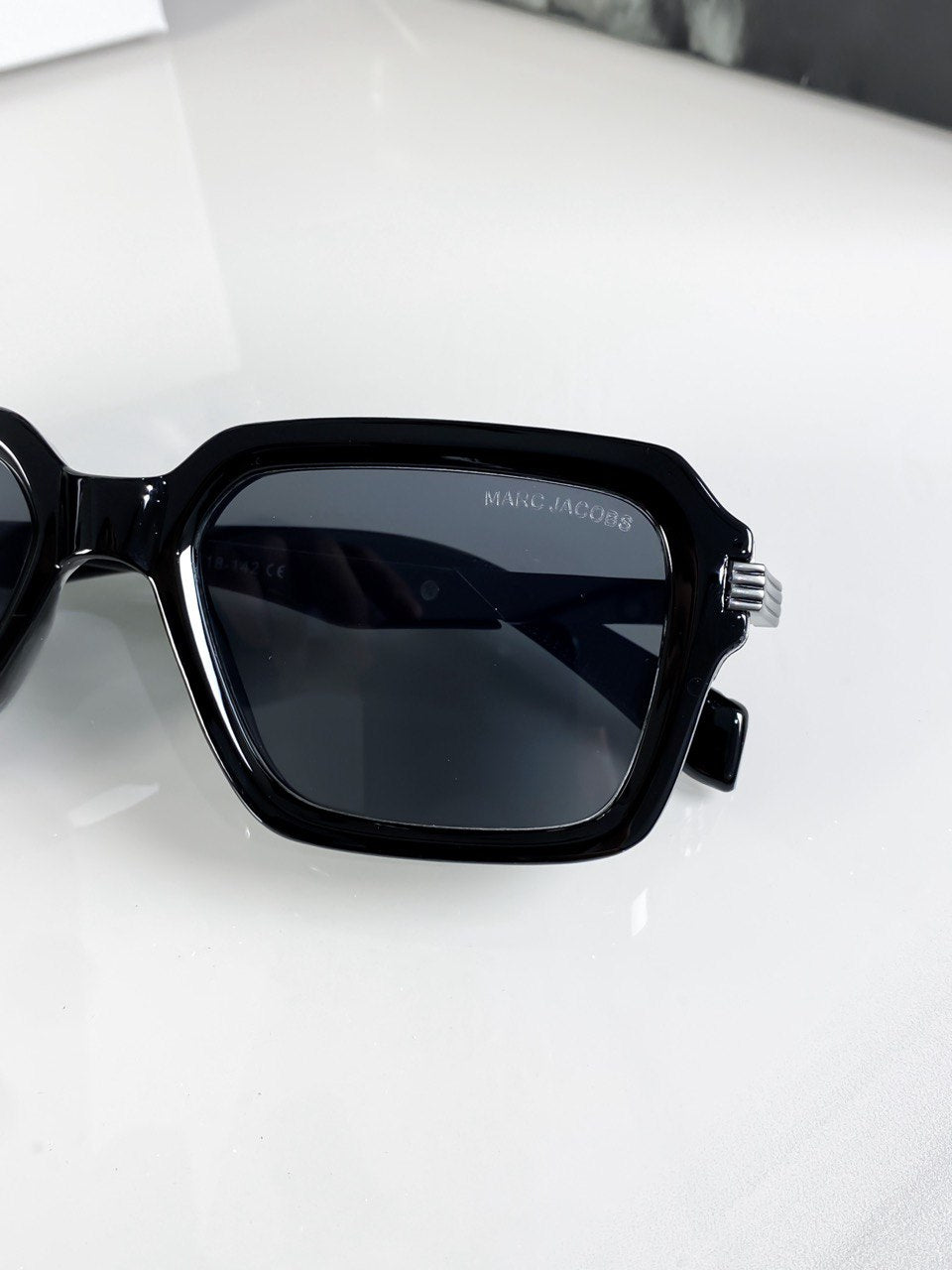 marc Jacobs sunglasses with original kit