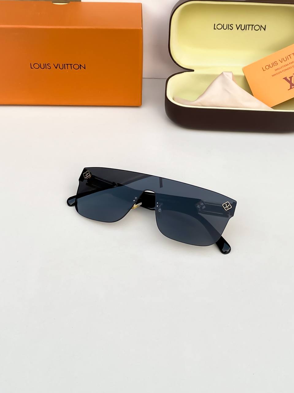 Black Gold 68025 Sunglass With Original Box