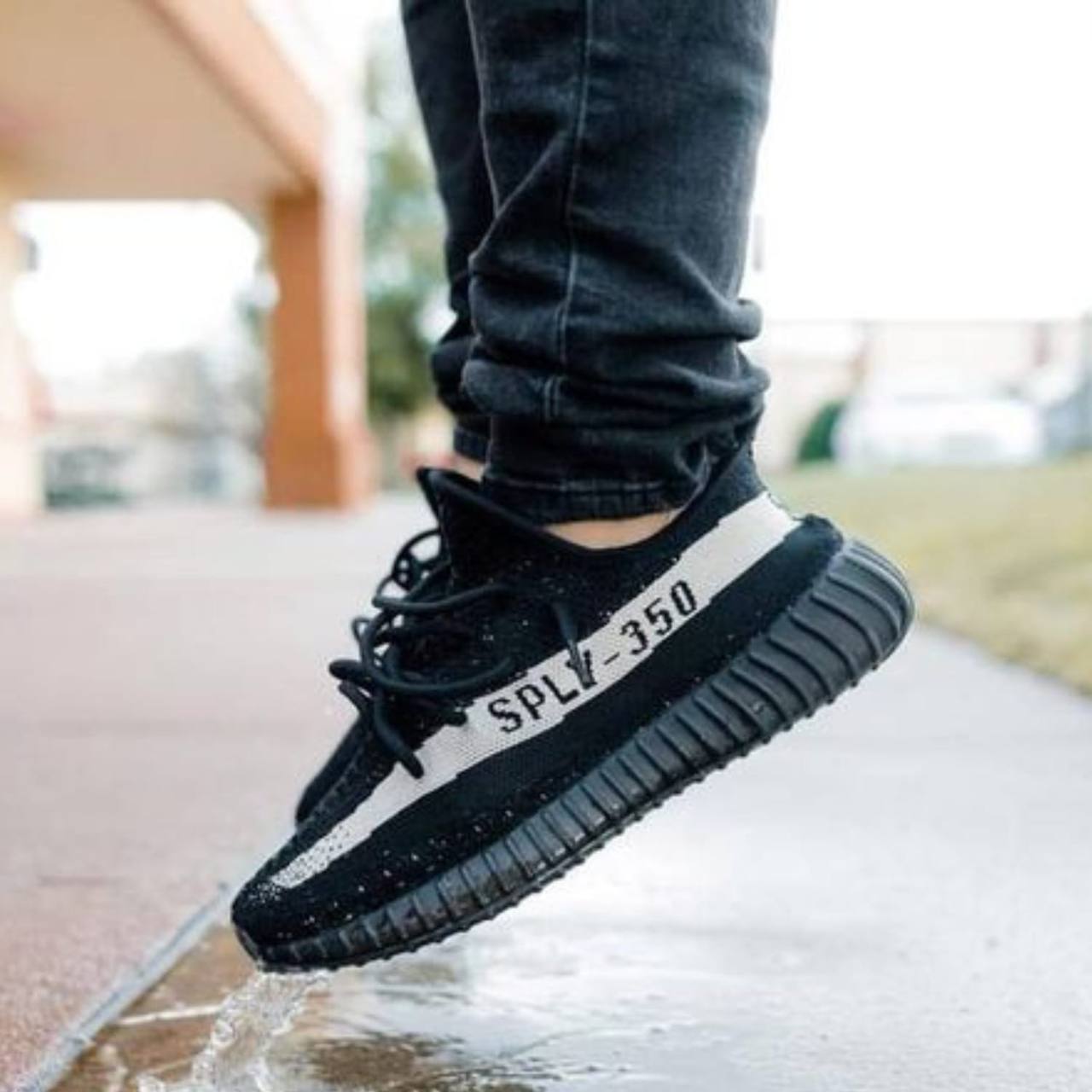 Adidas Yeezy Sply 350 V2 Oreo With Full Kit Accessories