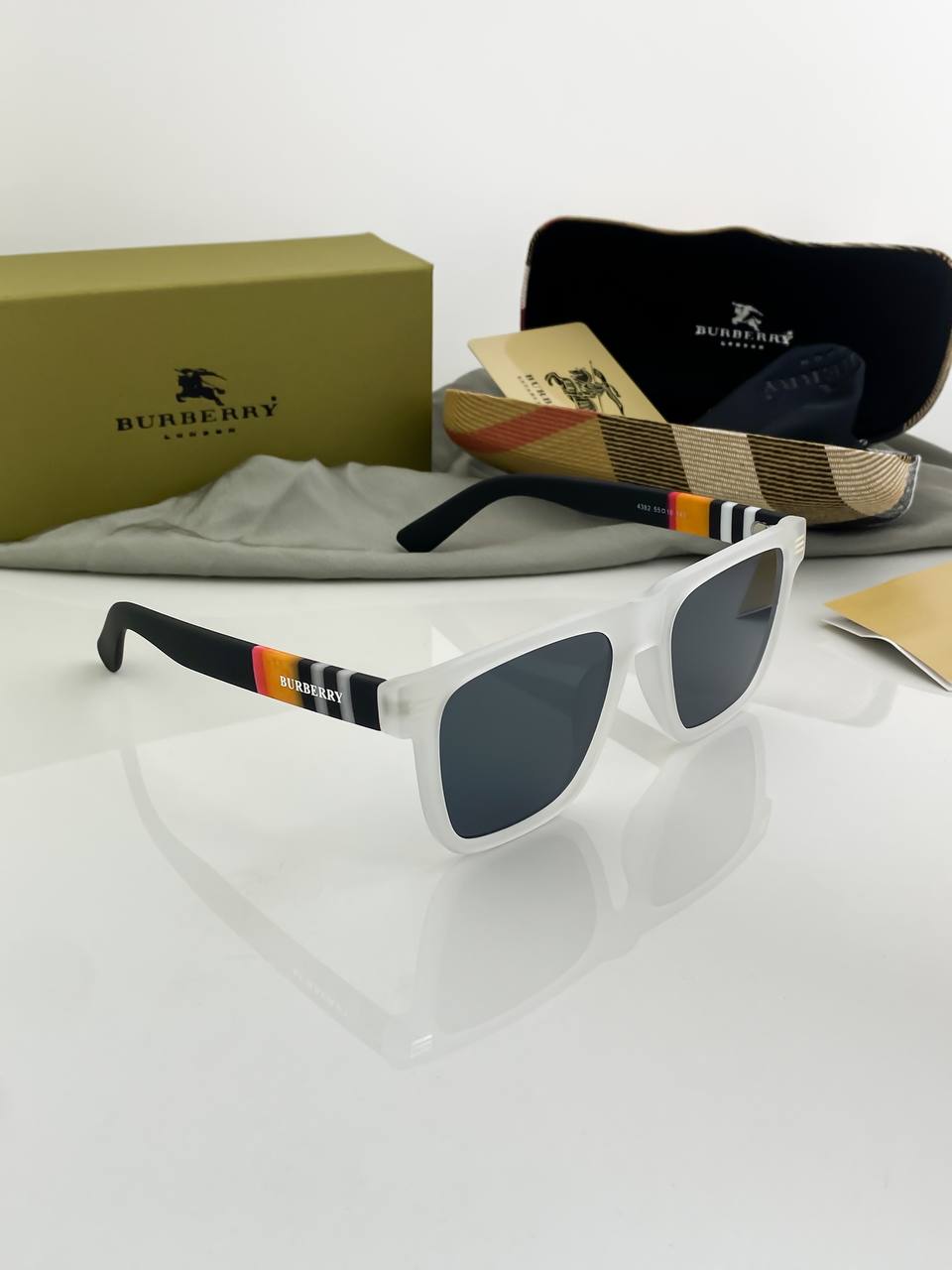 Burberry White Black Sunglass