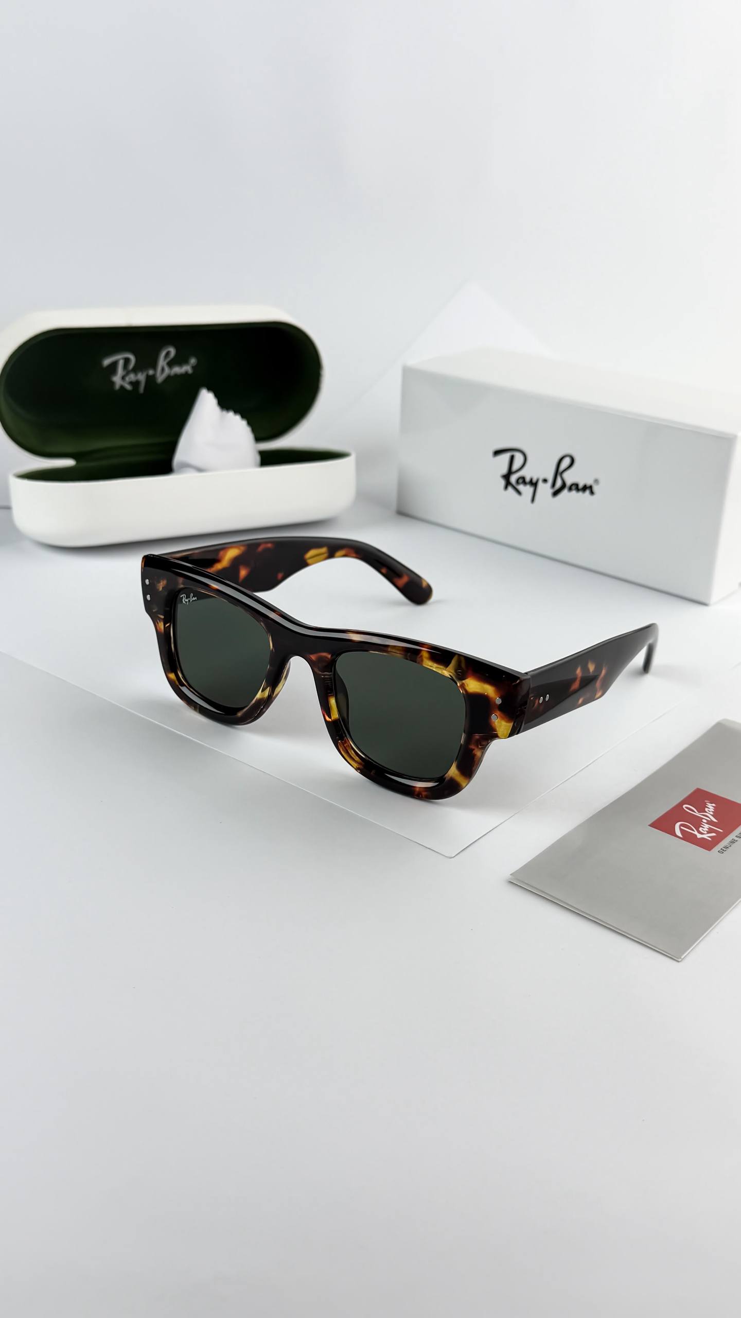 Raybann Tiger Black Ultimate Luxury Shade