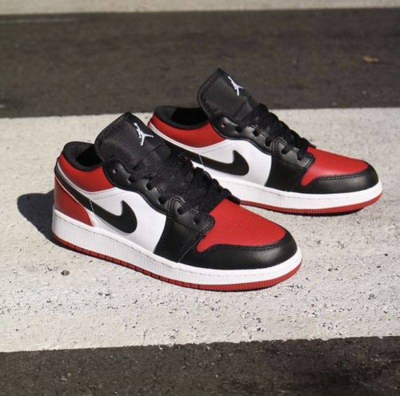 Jordan 1 Low Bred Toe