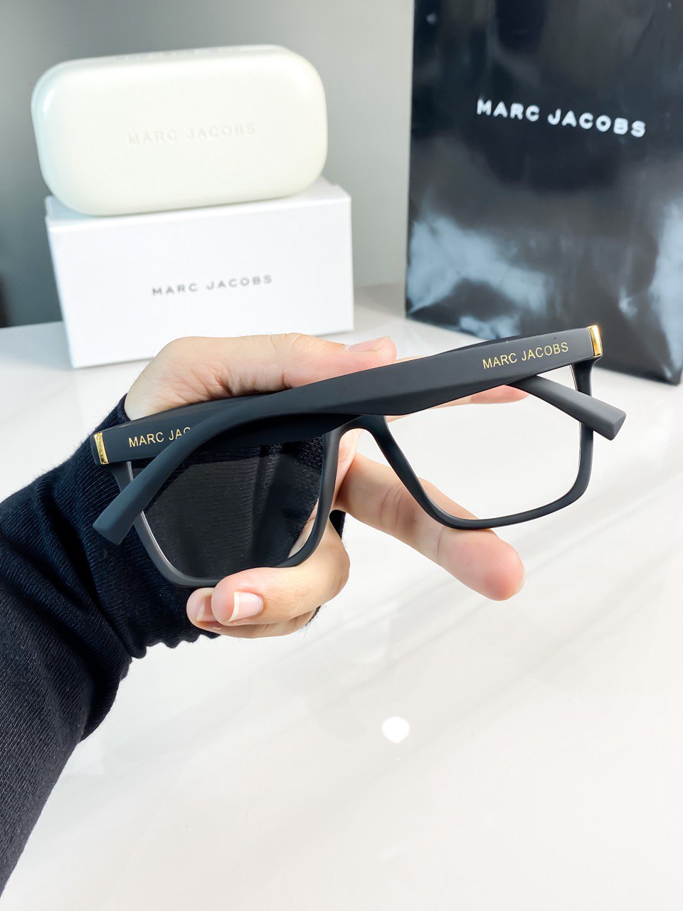 Marc Jacobs frame with original kit