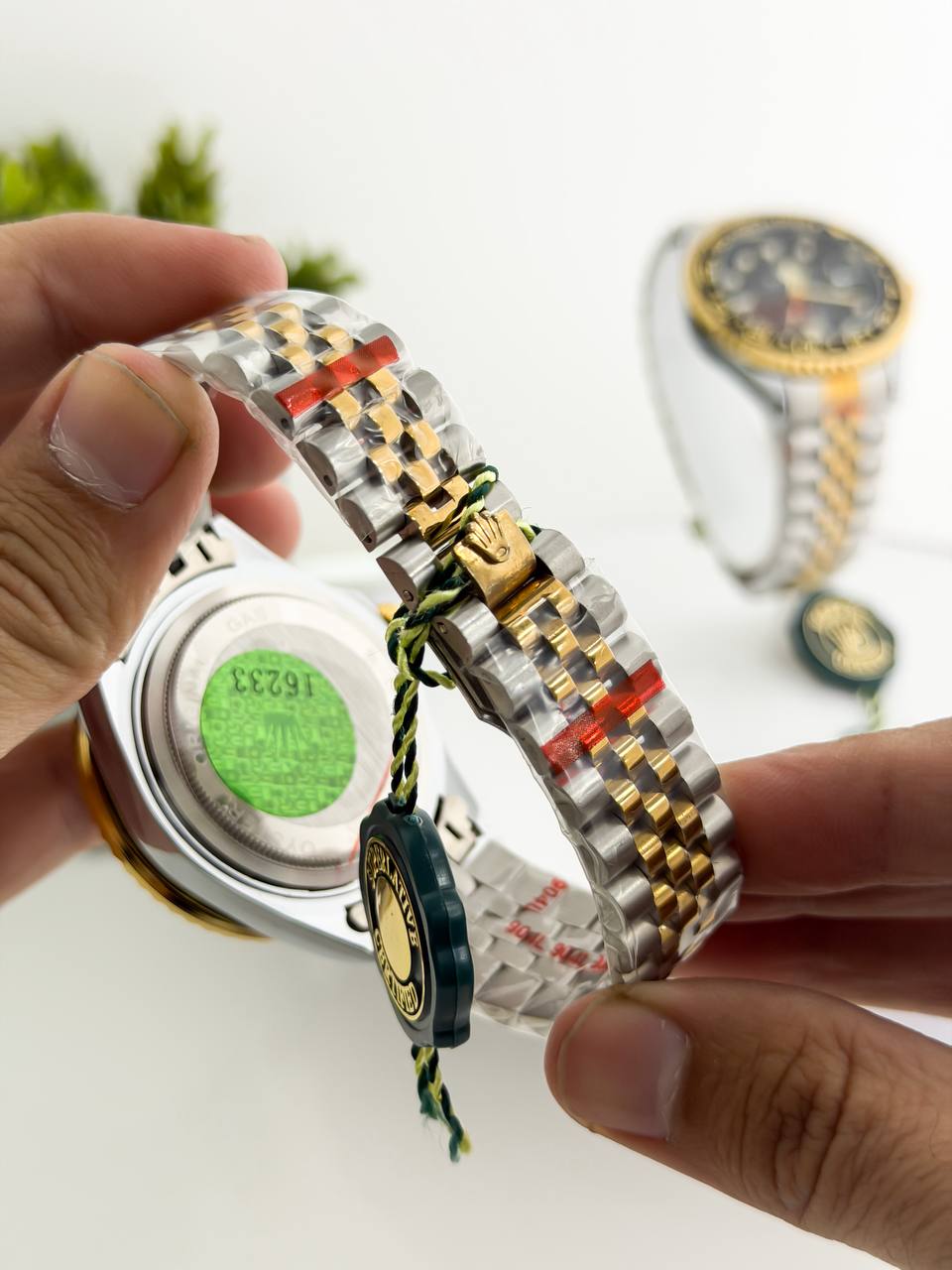 GMT Silver Gold Black Watch RW0321