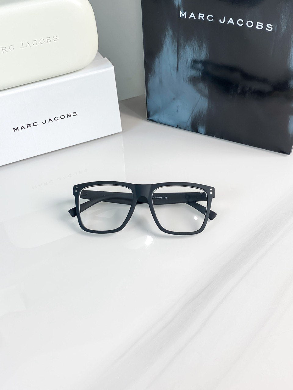 Marc Jacobs frame with original kit