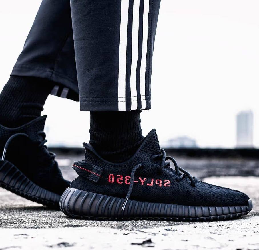 Adidas yeezy sply 350 V2 Black Red With Full Accessories kit