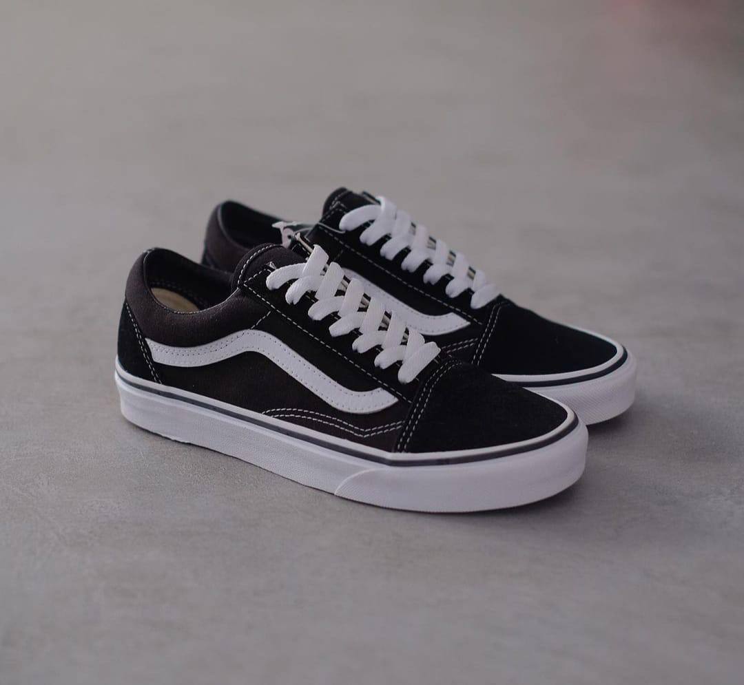 Vans Old Skool Black Short Sneakers