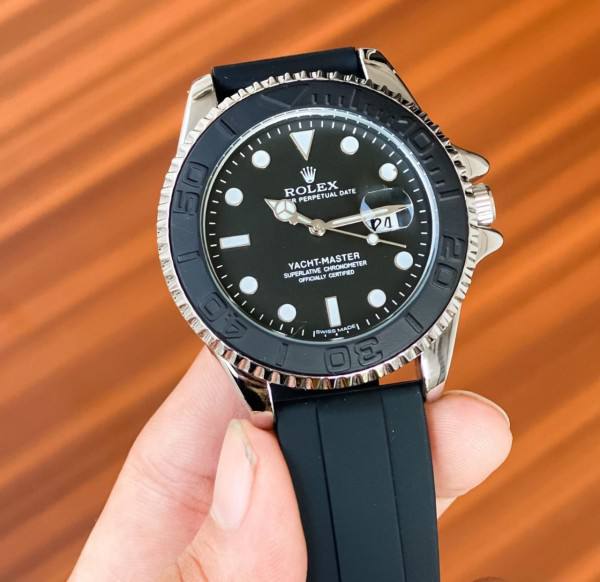 Black Silver Celebrity Edition watch RW321