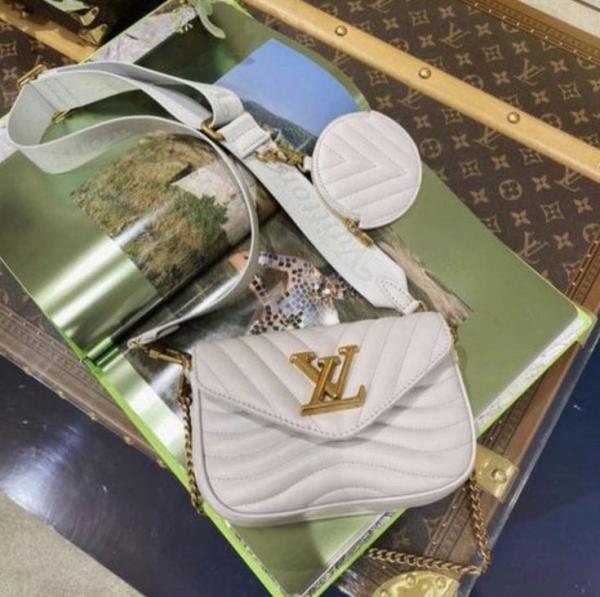 Louis vuitton lv wave multi pochette(BS)