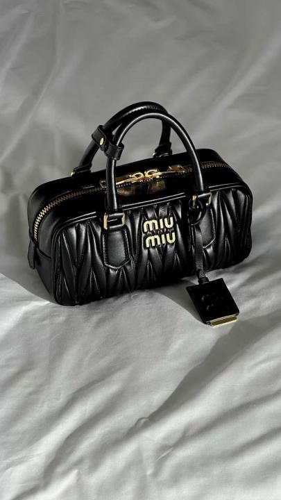 Miu Miu Arcadie Black Medium(BU)