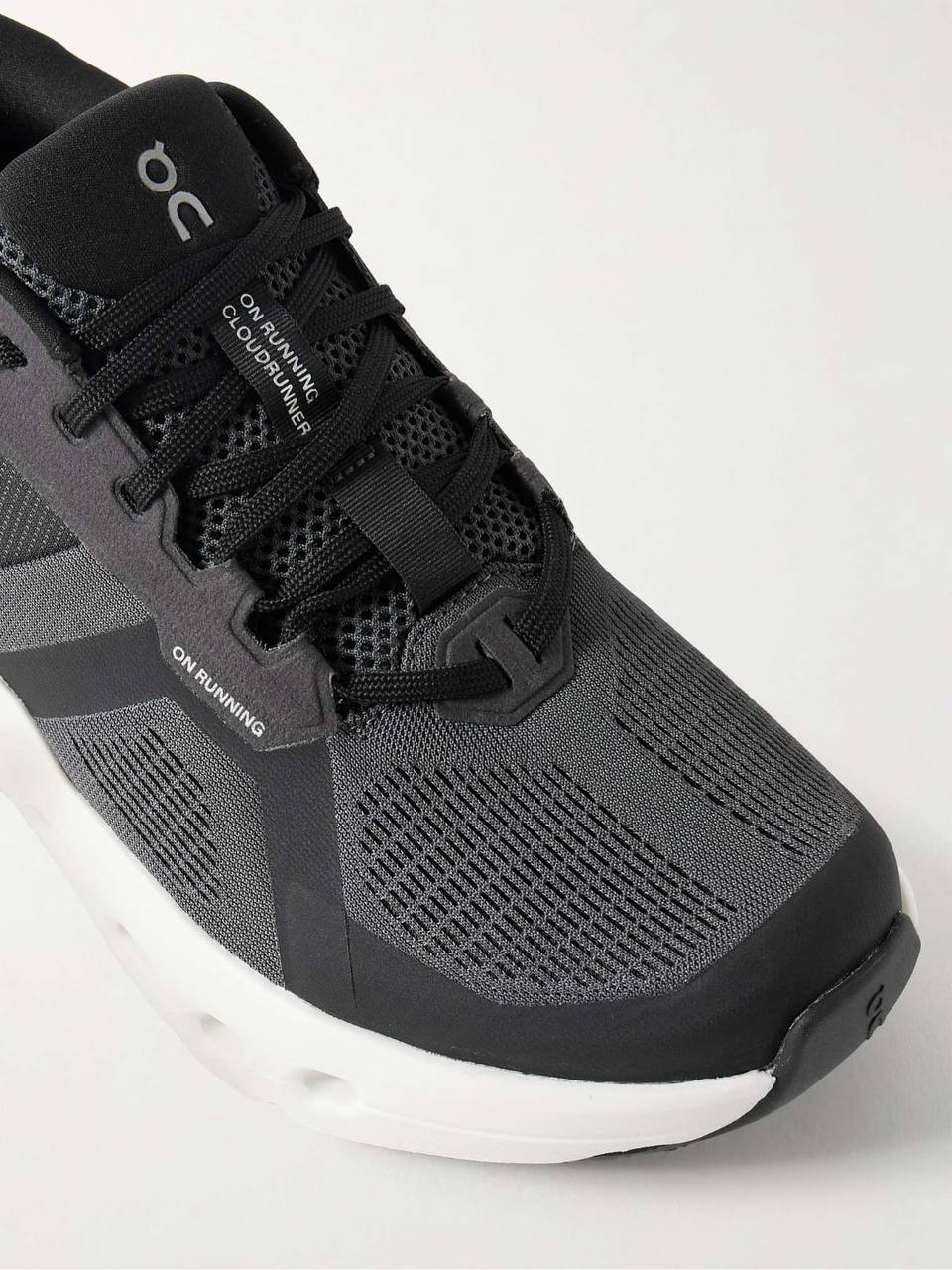On Cloudrunnerr 2 Eclipse Black
