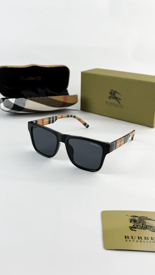 Burberry Black Ultimate Luxury Shade