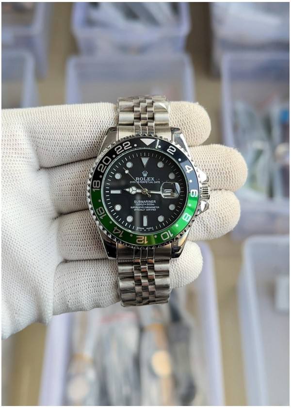 Silver Green Black Celebrity Edition watch RW0321