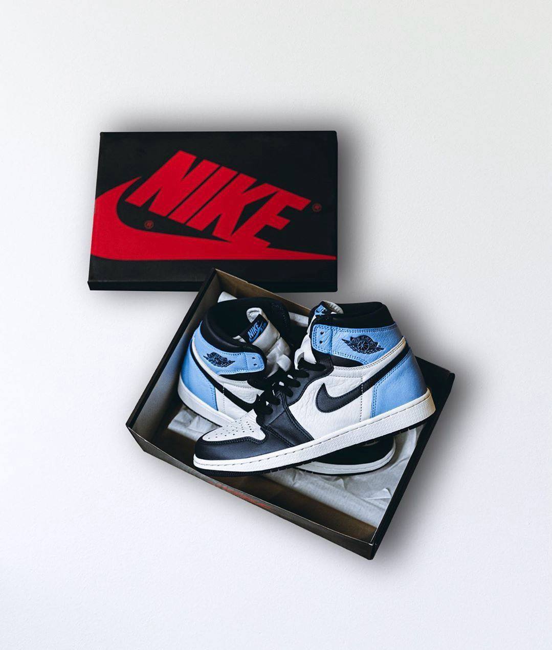 Jordan 1 Retro High Obsidian Blue