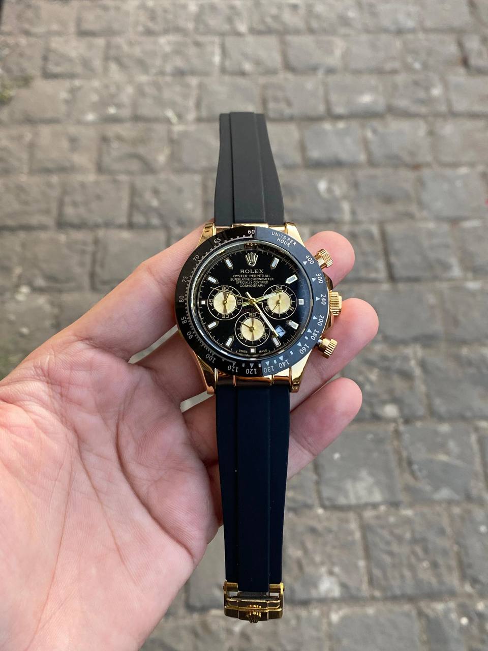 Daytona Black Dial Gold Case Silicon Strap Stylish Watch DW0213