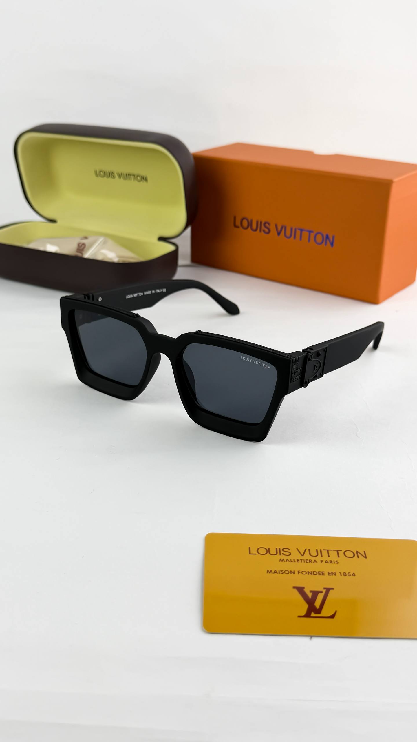 Loui Vuiton Full Black Ultimate Luxury Shade