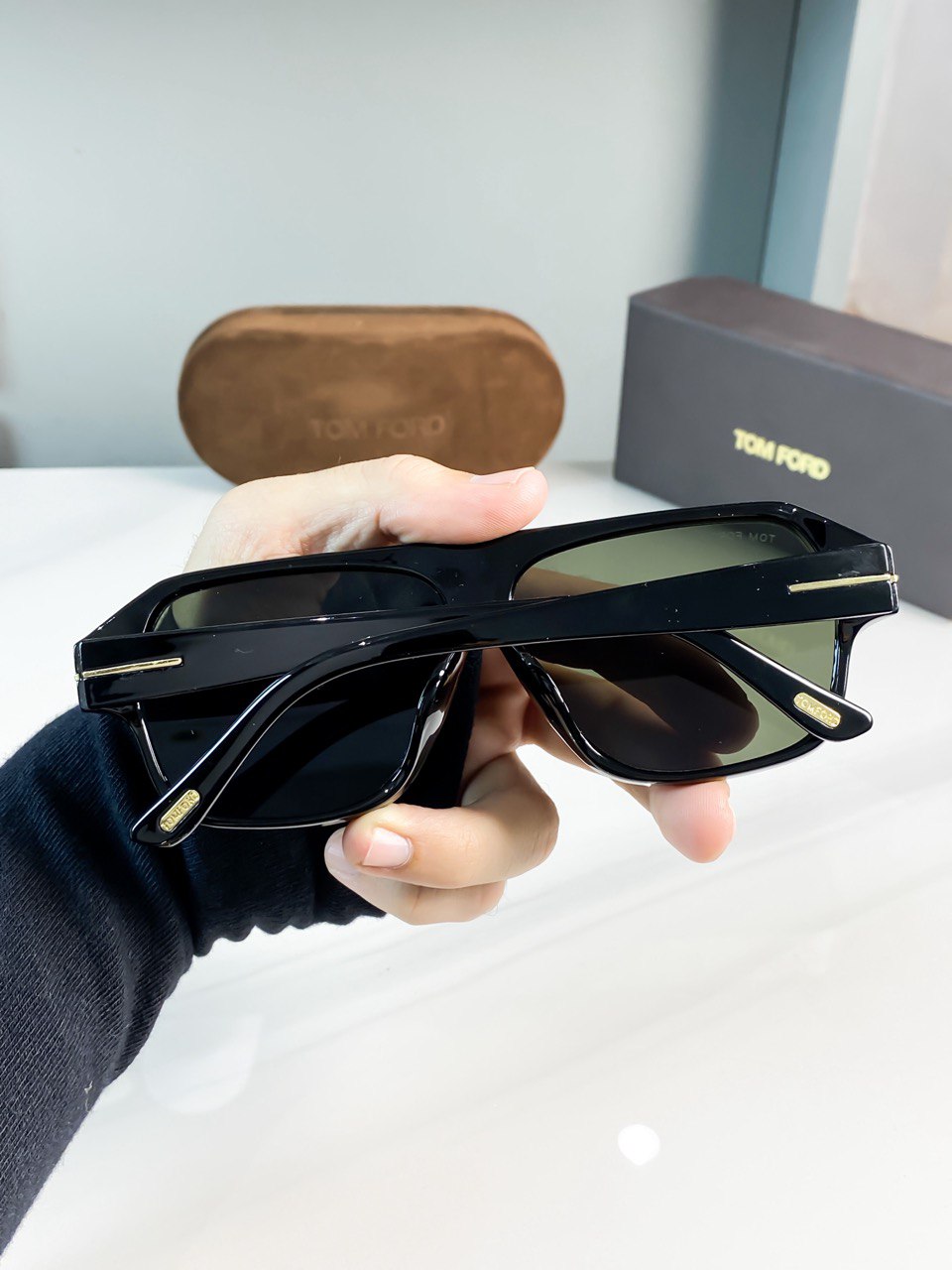 tomford Black Green sunglasses with original kit