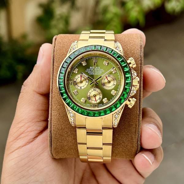 Gold Green Diamond Celebrity Edition watch RW0321