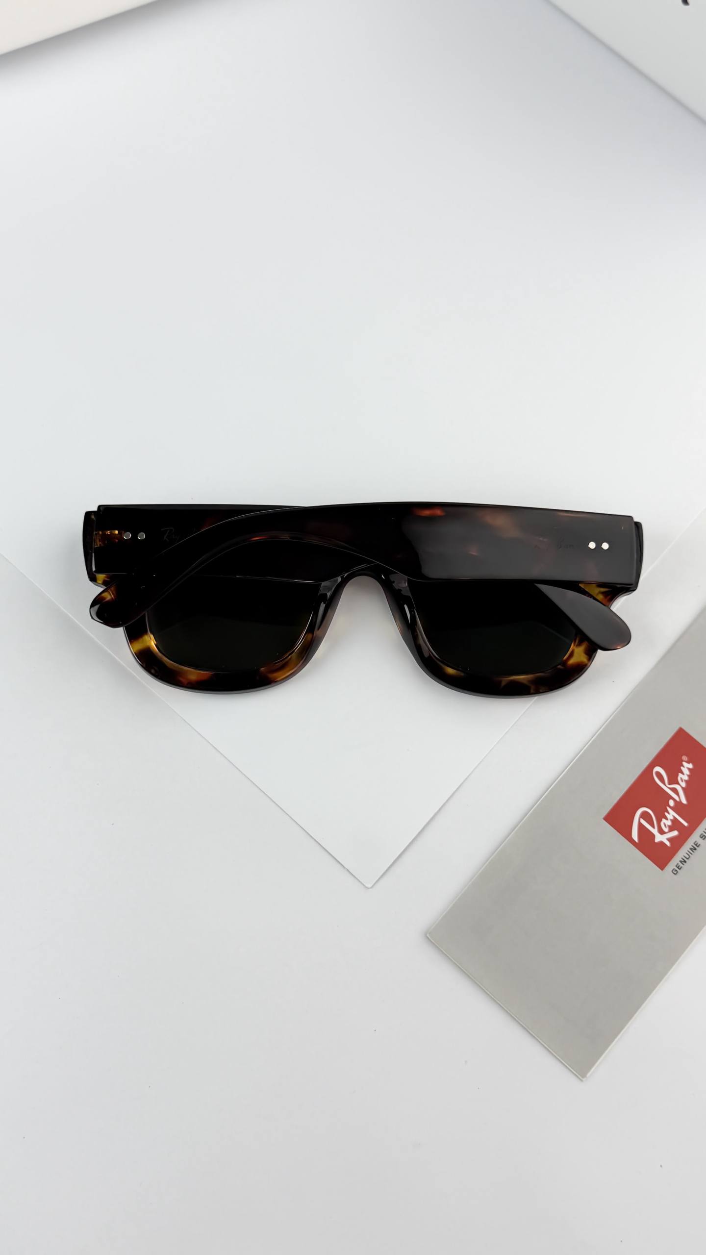Raybann Tiger Black Ultimate Luxury Shade