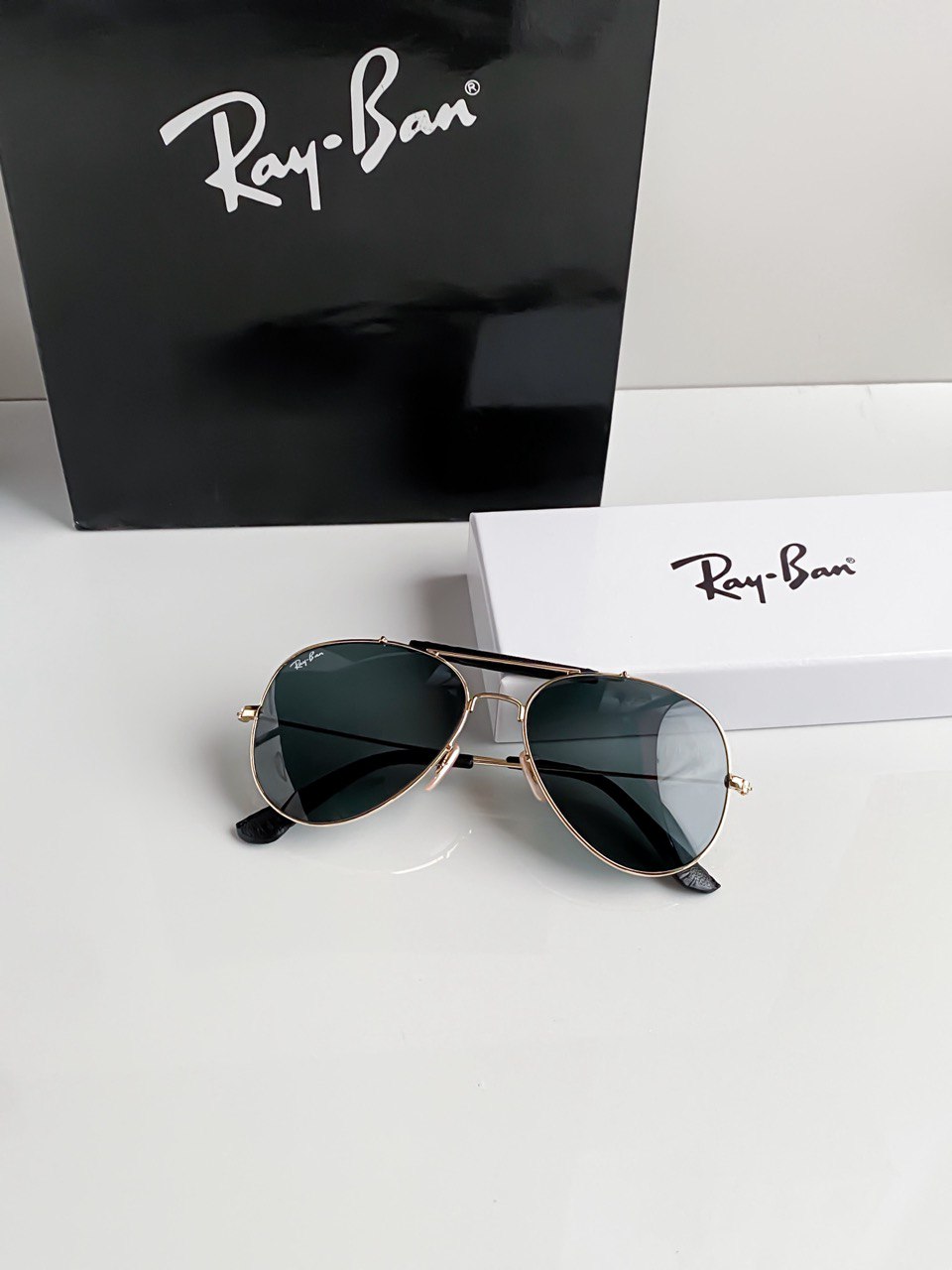 Aviator Gold Black Bar Sunglass