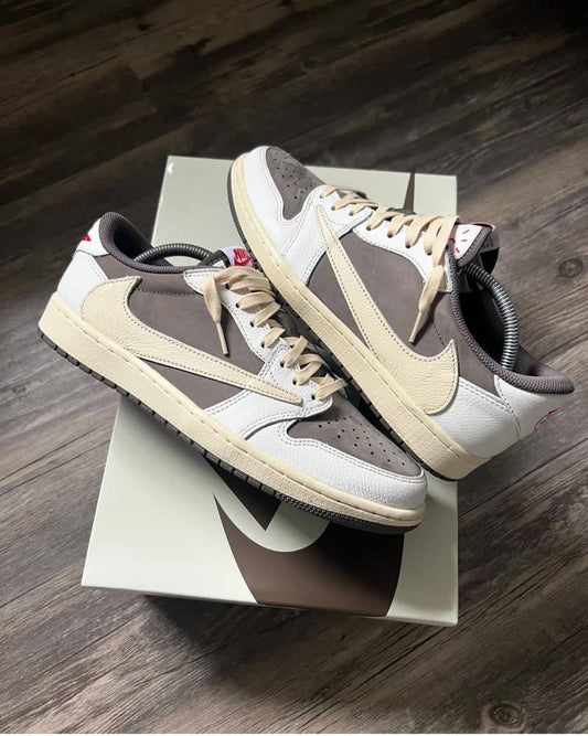 Jordan 1 Low X Travis Scott Reverse Mocha
