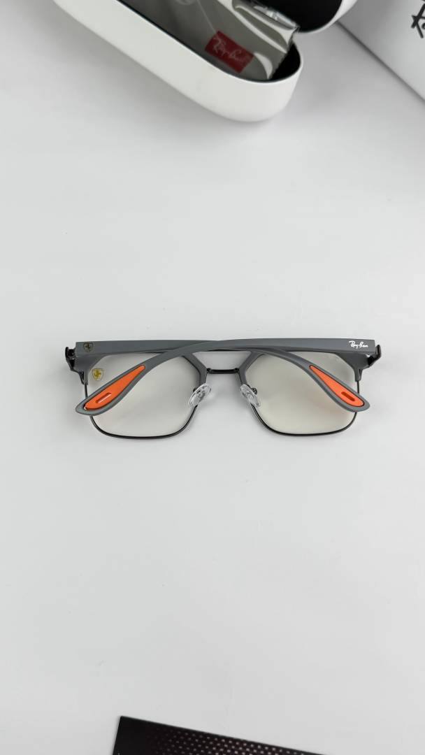 Grey Plano 04 Frame 184
