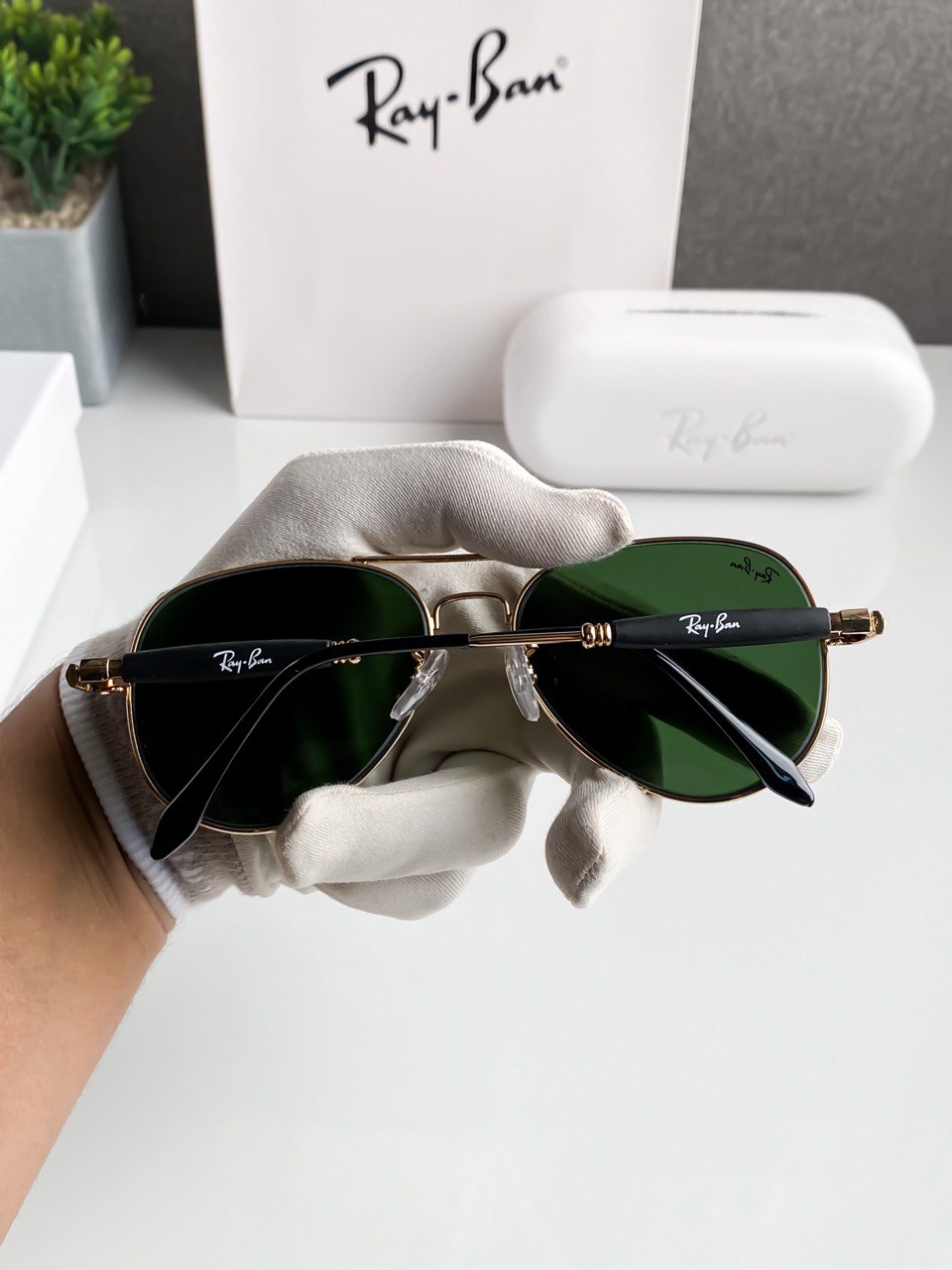 Aviator Gold Green Sunglass