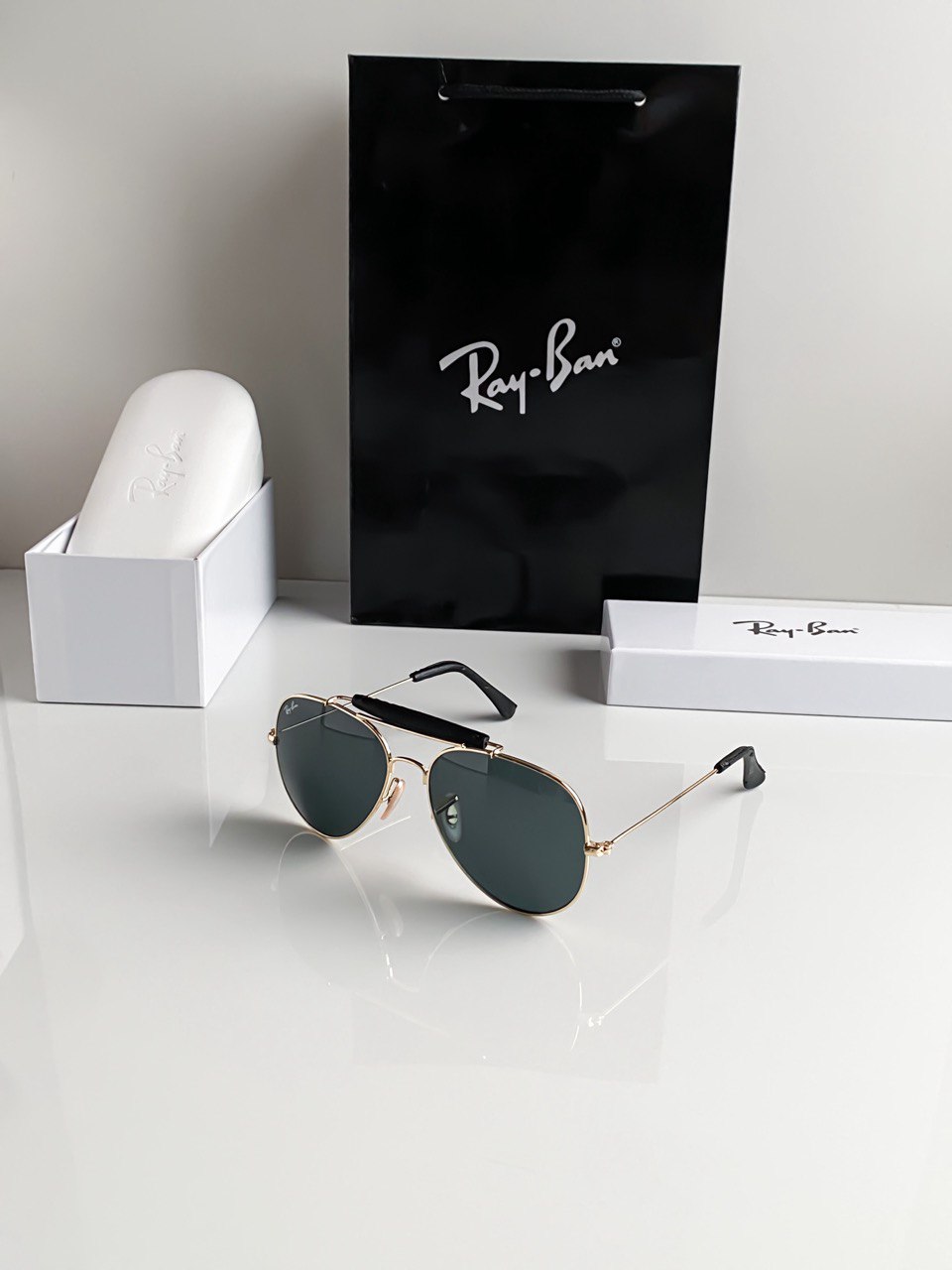 Aviator Gold Black Bar Sunglass