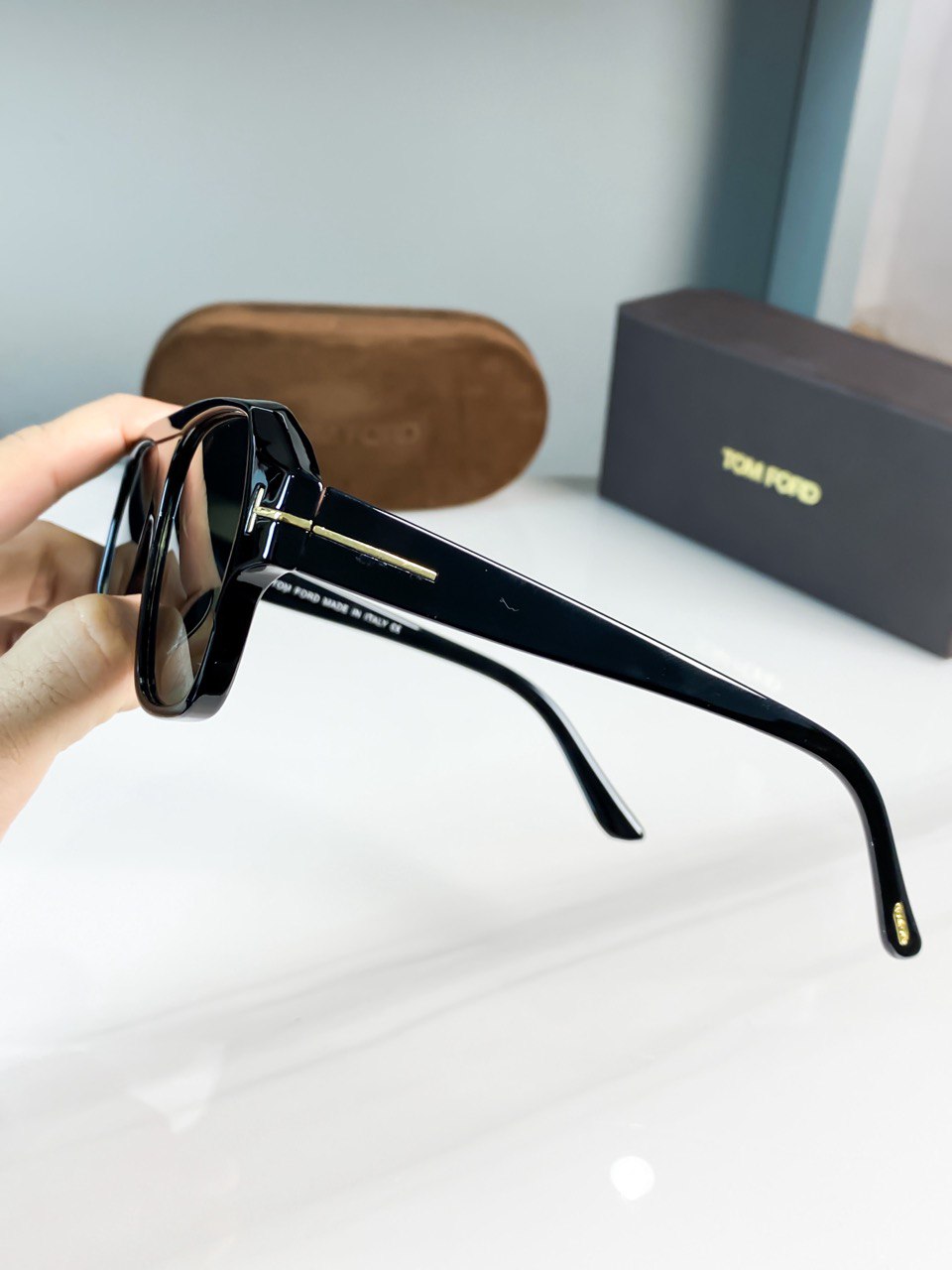 tomford Black Green sunglasses with original kit
