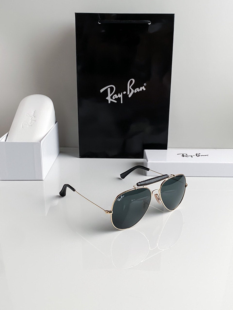 Aviator Gold Black Bar Sunglass