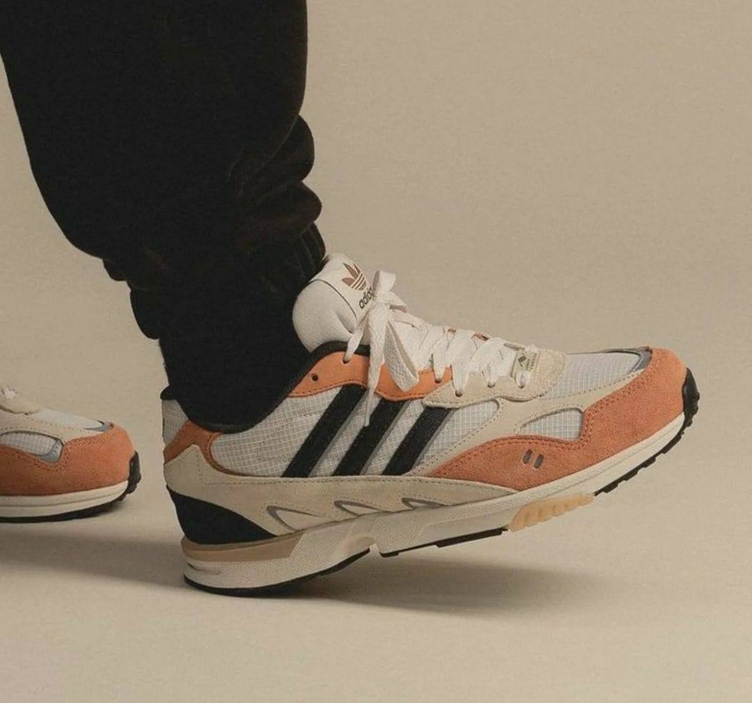 Adidass Torsion Super Chalk White Carbon