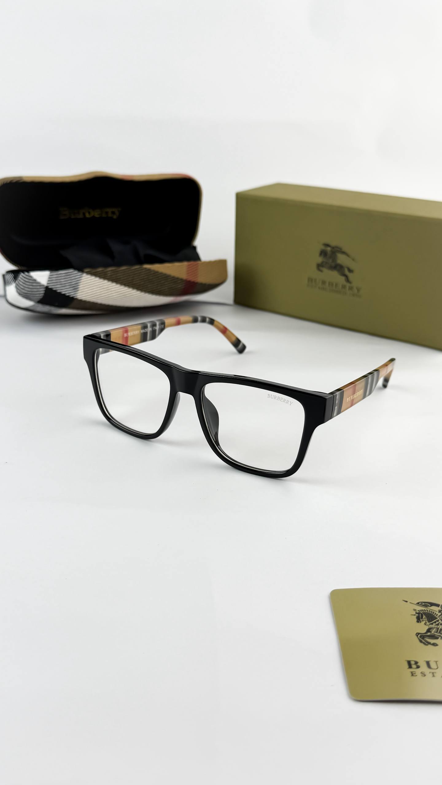 Burberryy Frame Ultimate Luxury Shade